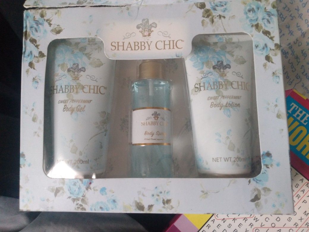 Perfume Gift Set With Body Lotion And Body Wash