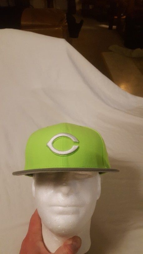 Cincinnati Reds New Era 9fifty Hat Snapback Size Medium / Large Neon Green