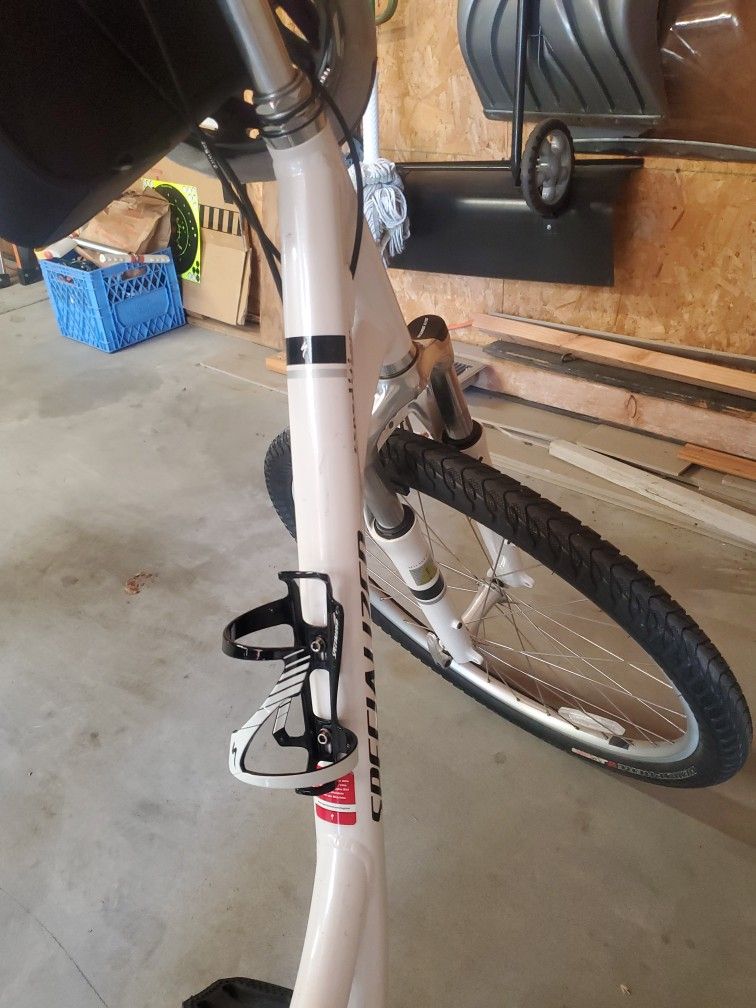 Mens Cannondale and Specialized Womens Bicycle, Mountian Bike