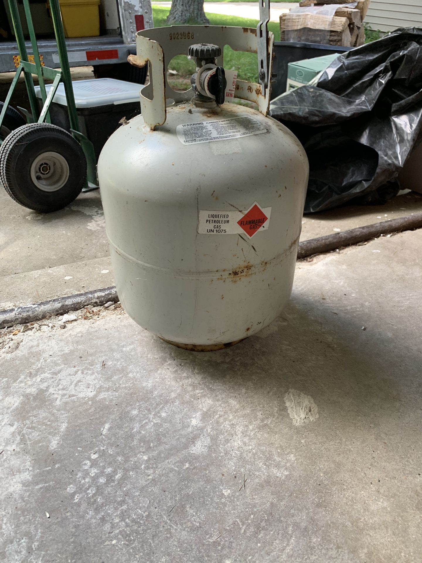Propane tank full of Propane gas