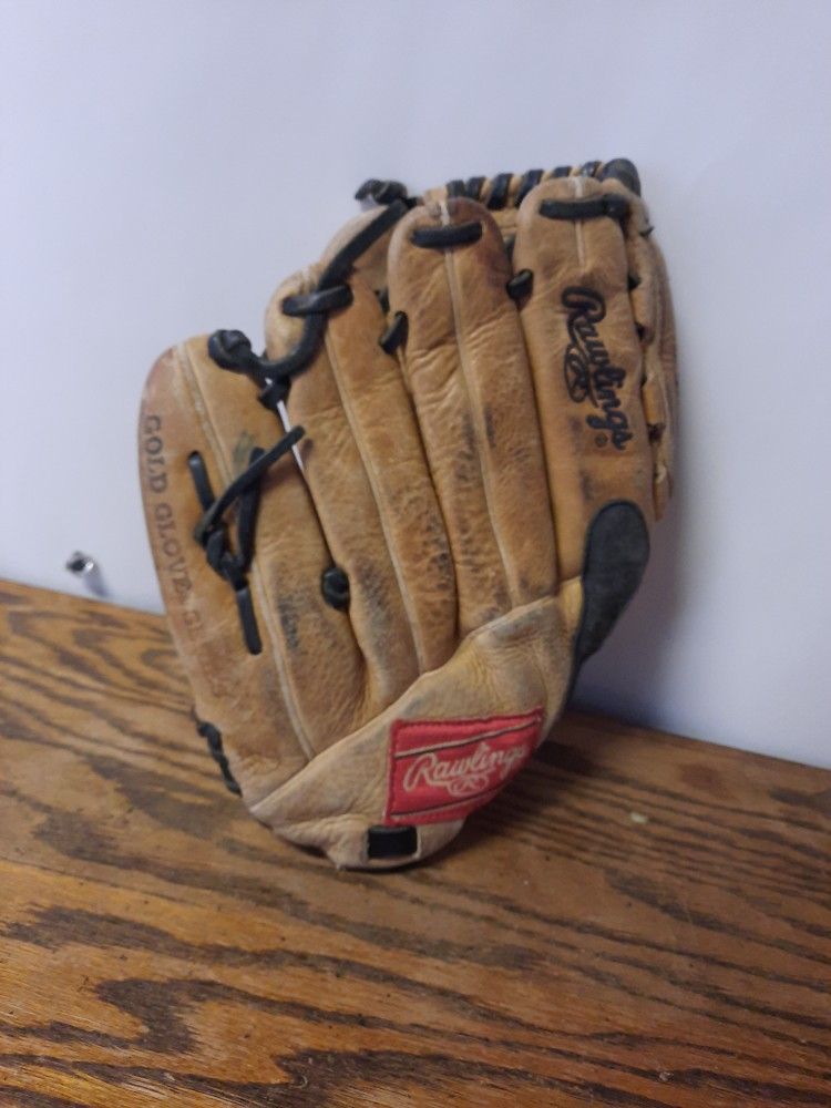 BASEBALL GLOVE ,11 INCH