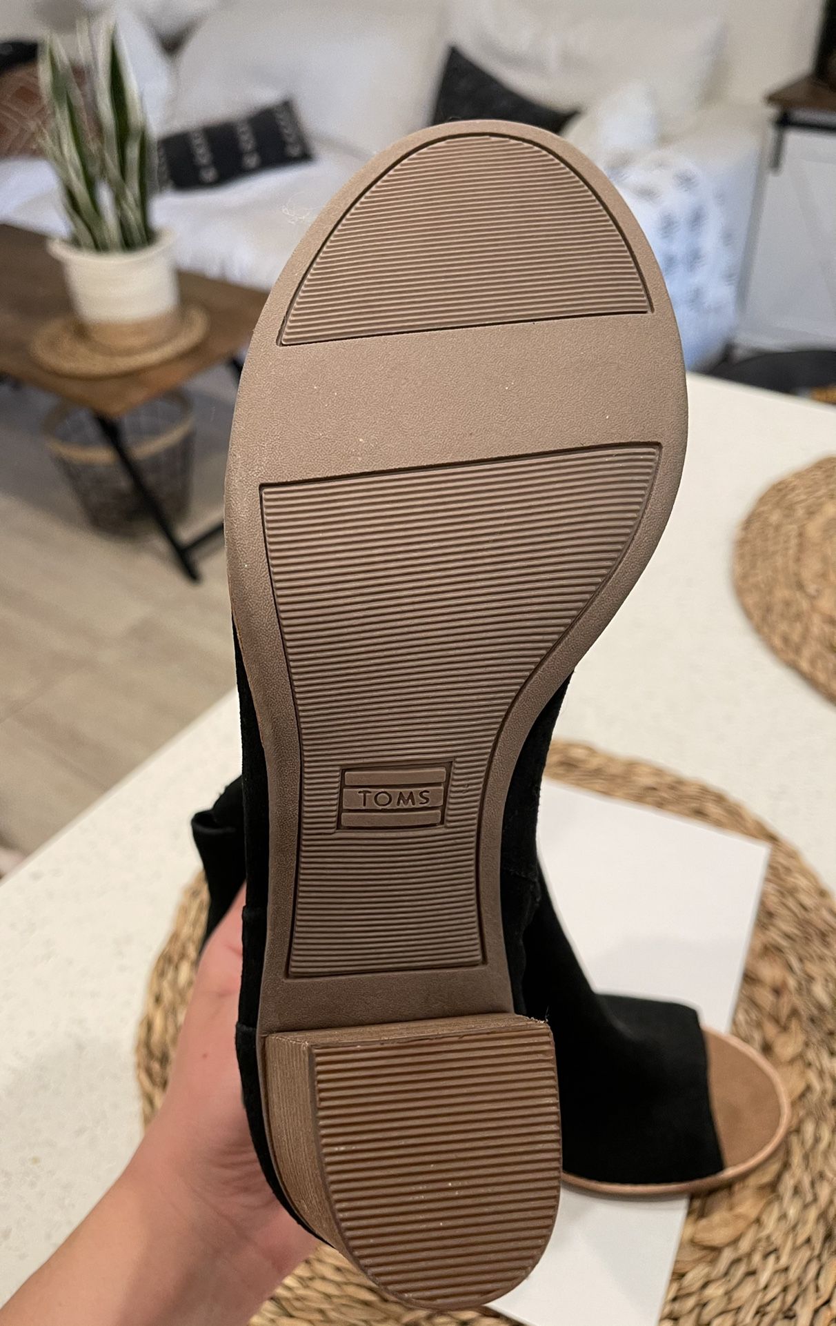 BRAND NEW Toms Black Majorca Booties Size 9