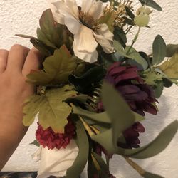 Fake Flower Bouquet  Thumbnail