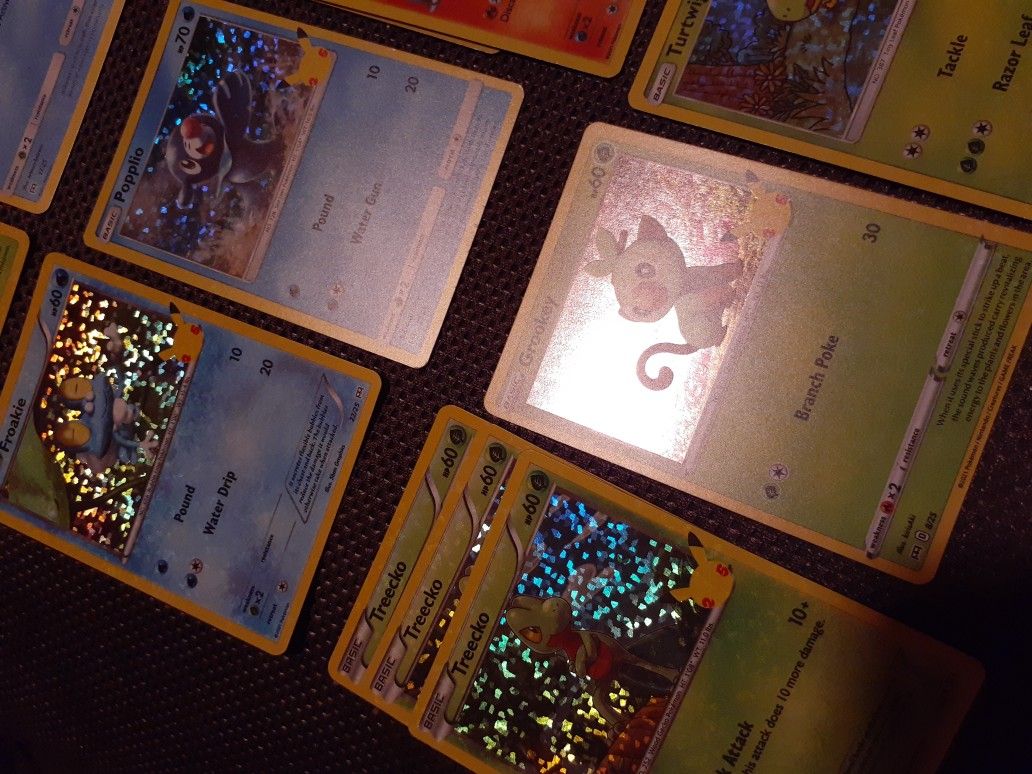 Pokemon Cards 25 Anniversary!!!* Full Complete Set*With 26 Holos
