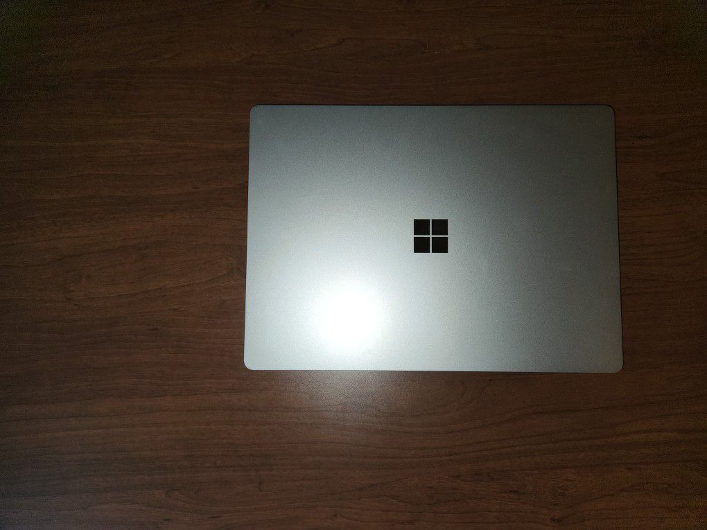 Microsoft surface 4 laptop