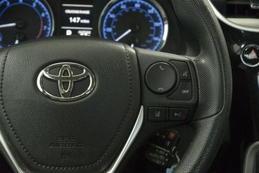 2018 Toyota Corolla Thumbnail