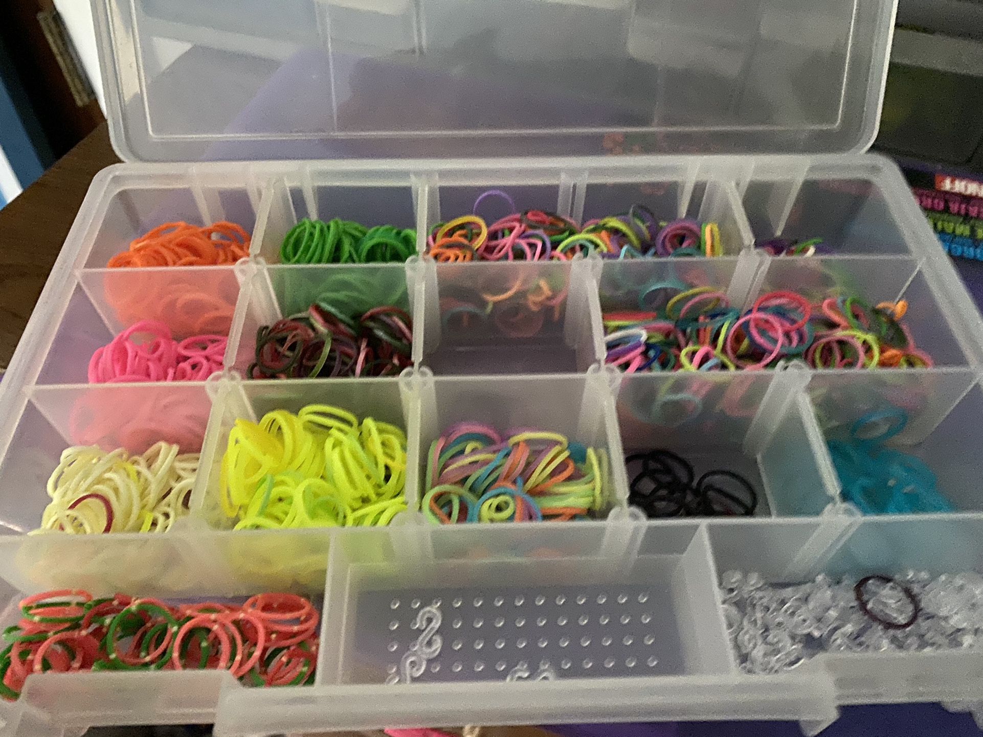 Rainbow Loom Rubber Bands With Container And Hooks