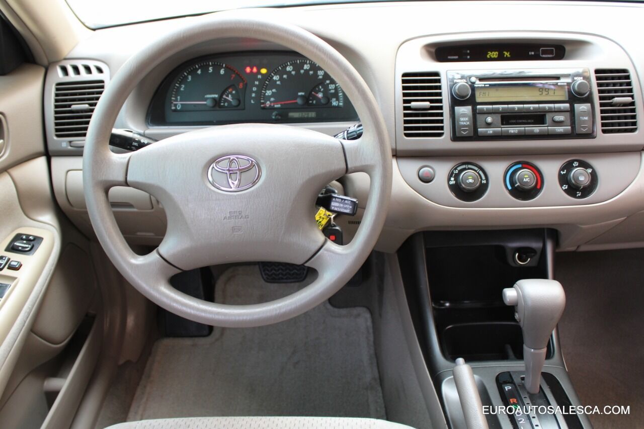 2004 Toyota Camry