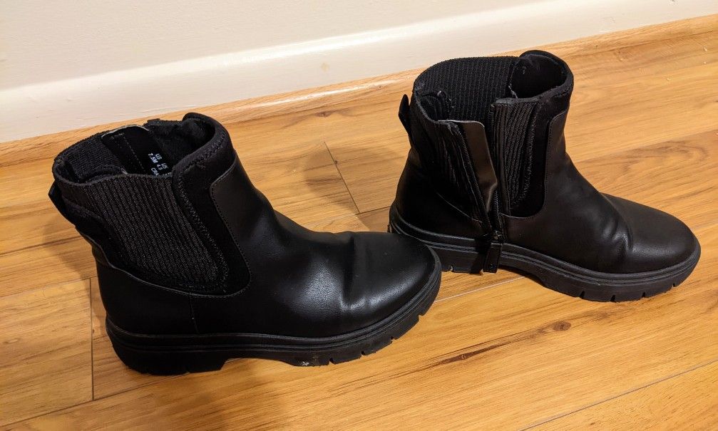Dr. Scholl's Craze Zippered Chelsea Boot, 7.5, Women's