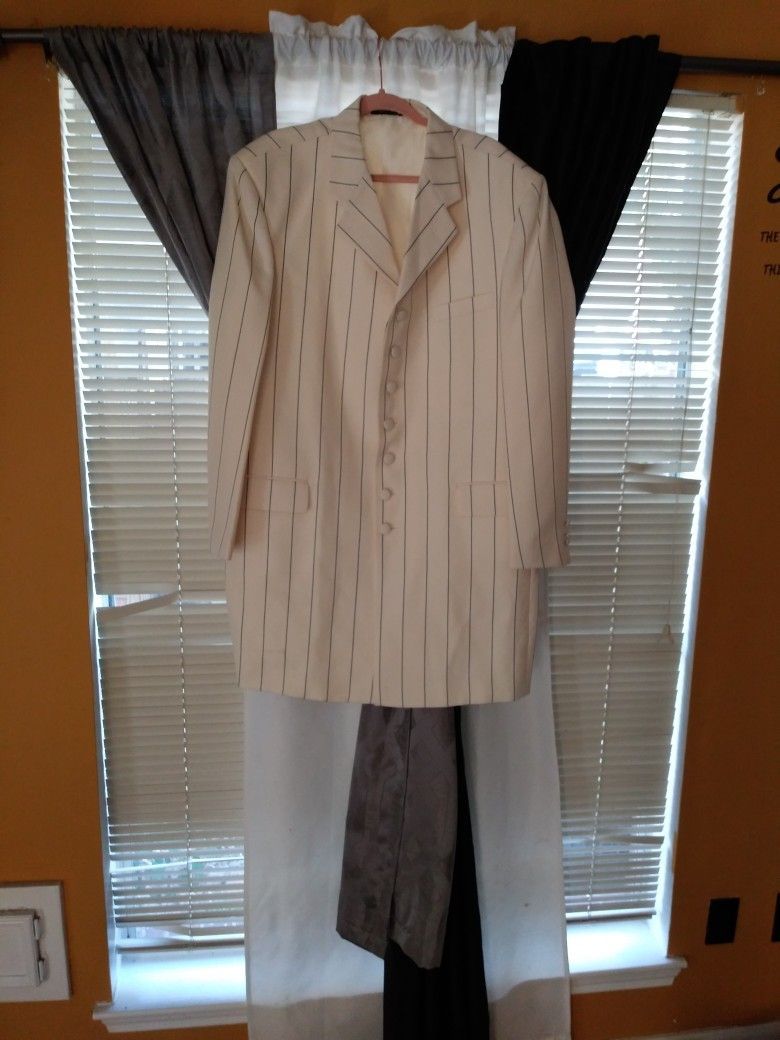 Suit By Vittorio St. Angelo.jacket Size 46,pant Size 40