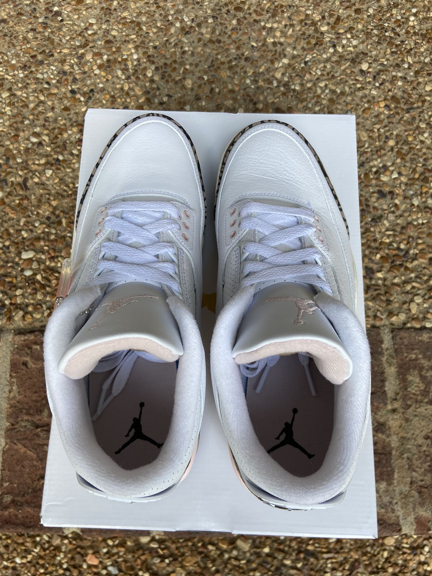 Wmns Air Jordan 3 Retro Sz 10W / 8.5M DS