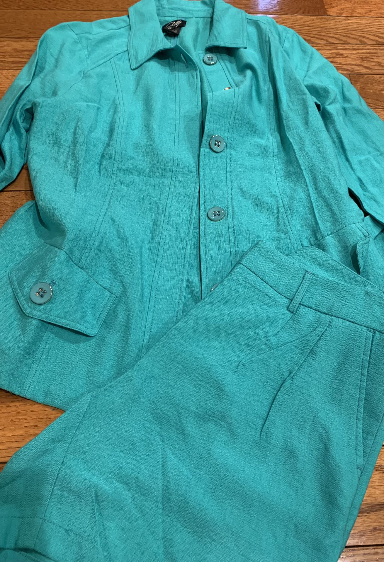 Ally NYC  Brand New women s short suit set COLOR: SEAFOAM size:6 