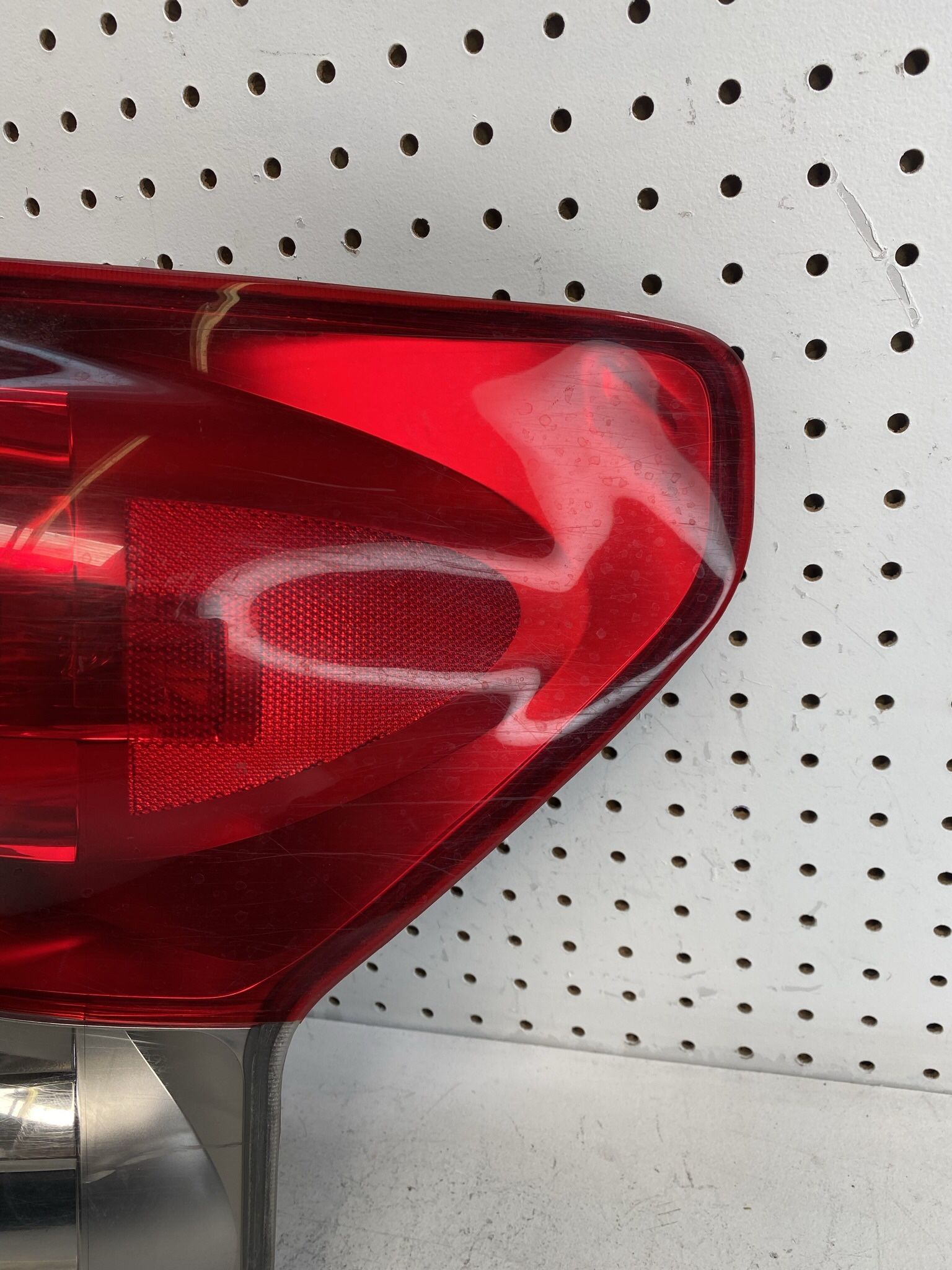 2010 2013 TOYOTA TUNDRA RIGHT SIDE TAIL LIGHT DEPO