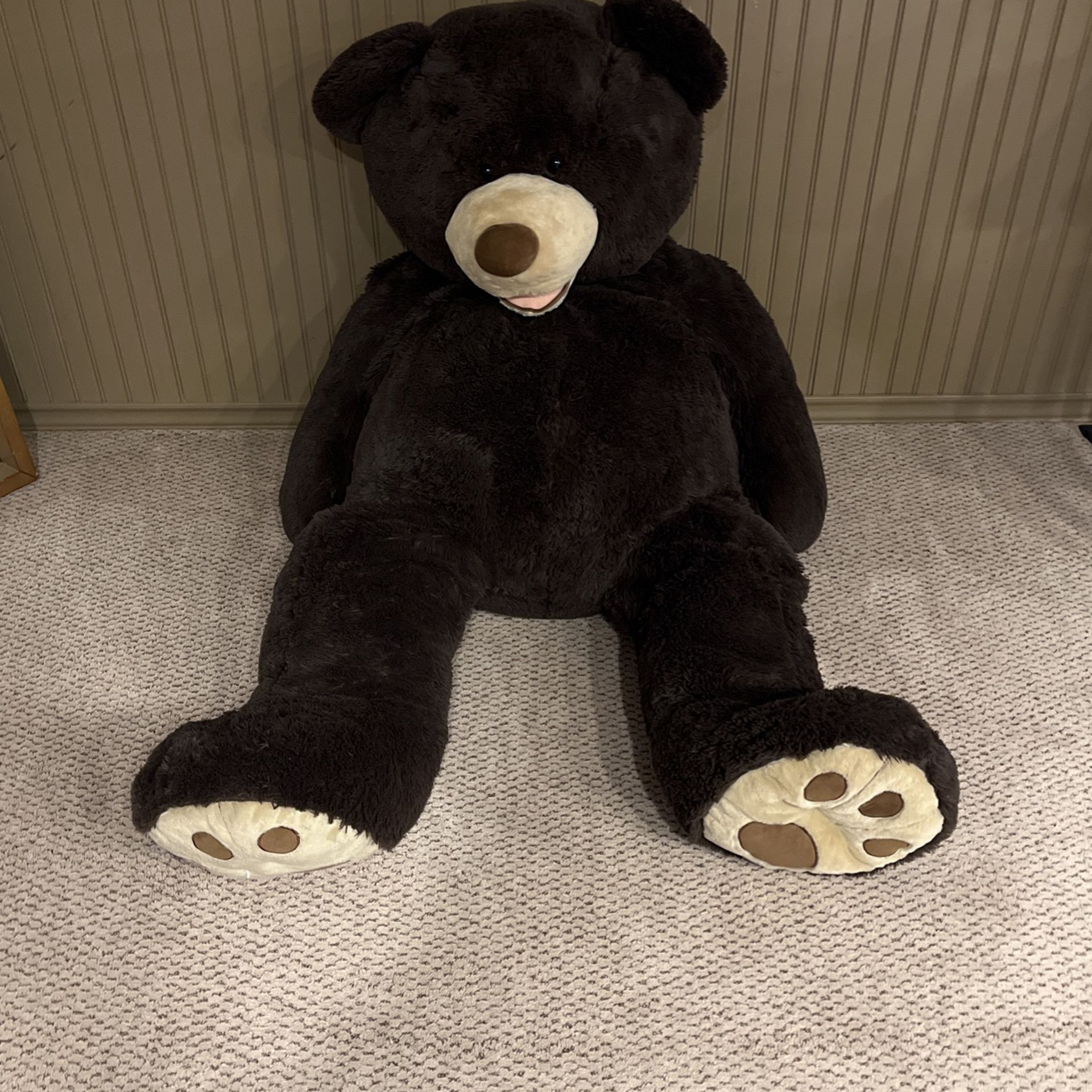 Giant Stuffed Bear (about 4ft)