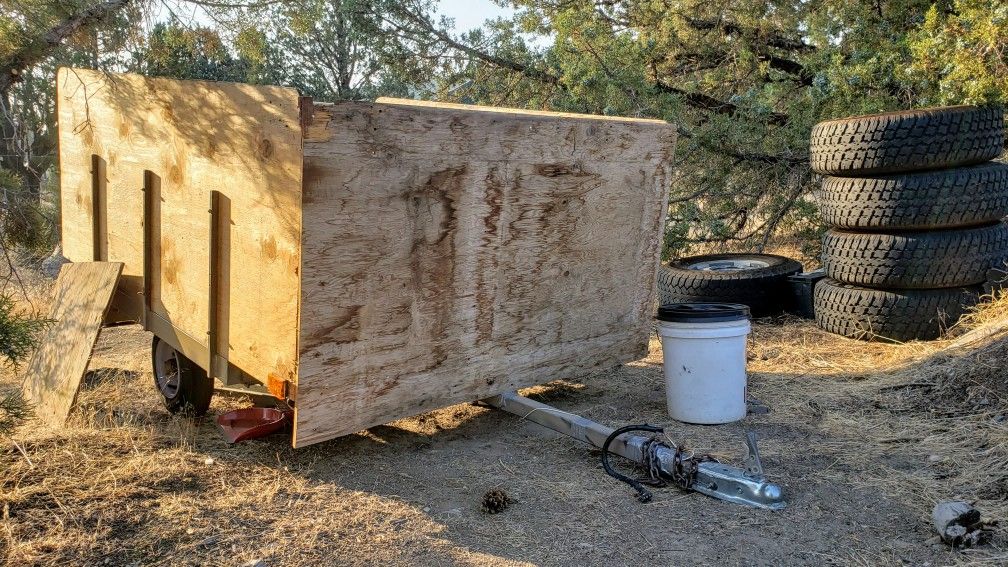 Utility trash trailer