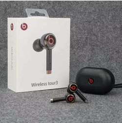 Beats Wireless Tour3 In Ear Sports Earphones Wireless Bluetooth Headphones for Smartphones with Charging Case Black & White Thumbnail