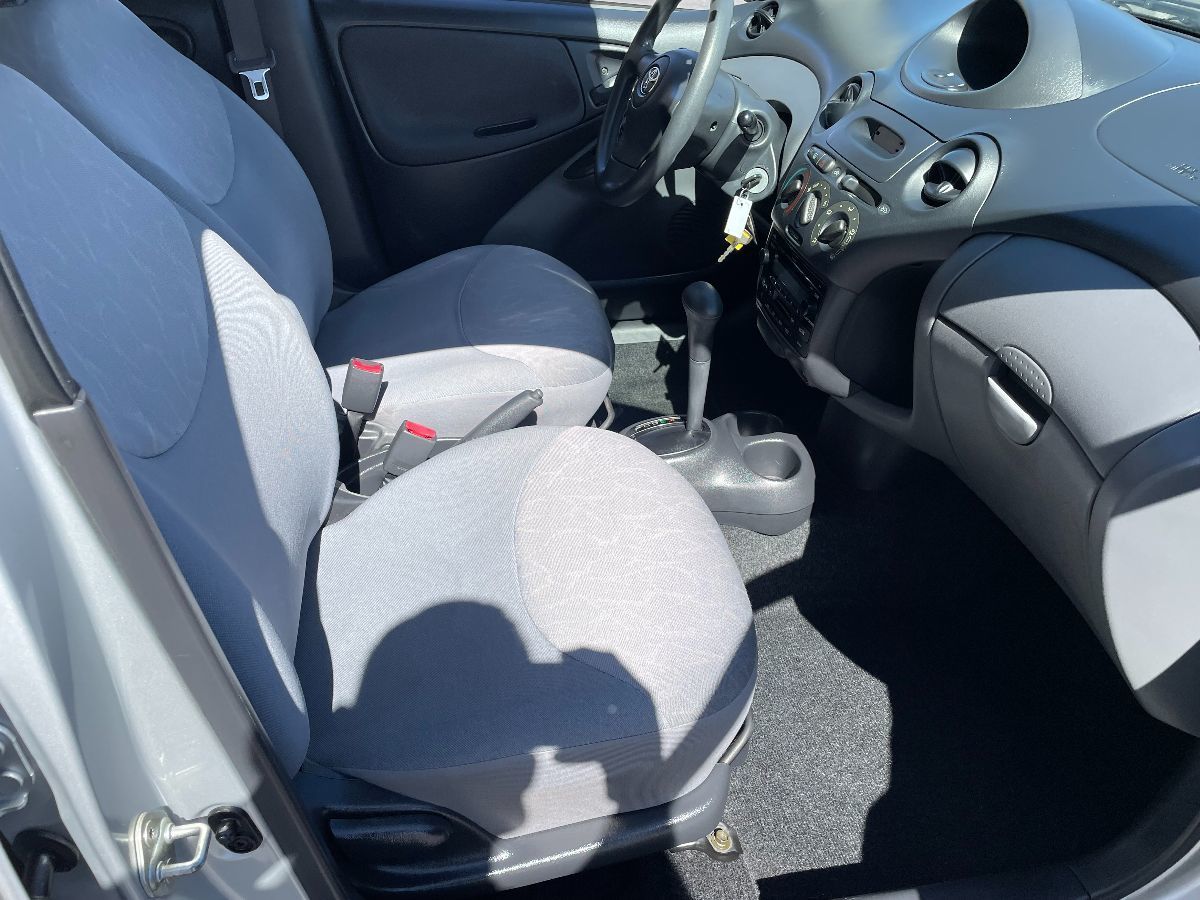 2005 Toyota Echo