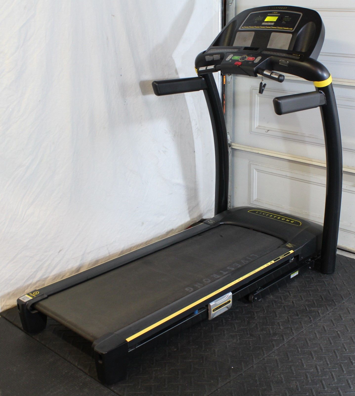 LiveStrong LS8.0T Treadmill Walk/Run/Jog Trainer Exercise Machine