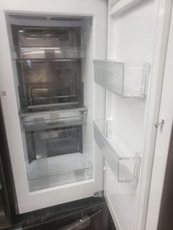 "Appliances 4 Less" Lg Refrigerator Orginal Price $4200 Our Price $2650 Thumbnail