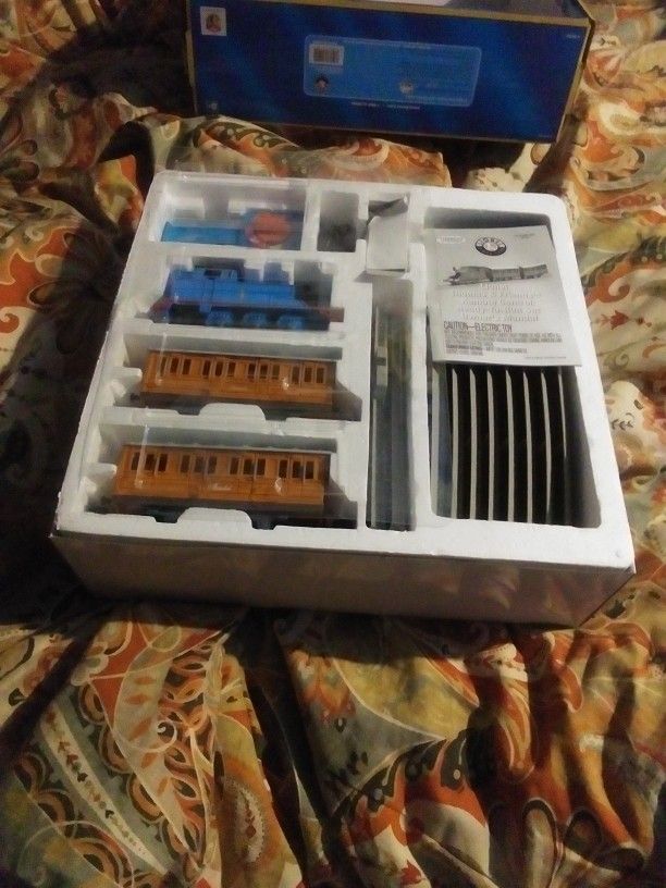Lionel train