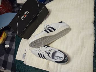 New White And Black Adidas Size 20 Low Cut  Shoes Thumbnail