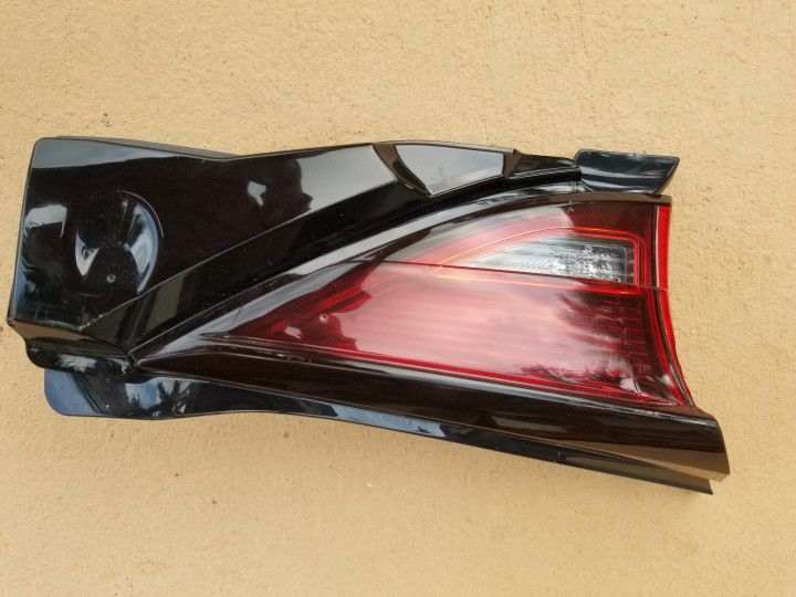 2017-2021 Mazda CX-5 Left Tail Light on Liftgate