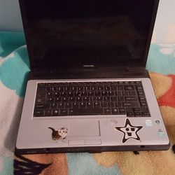 toshiba laptop for parts or rebuild Thumbnail