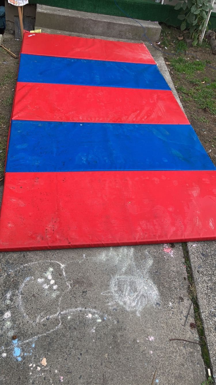 Wrestling mats