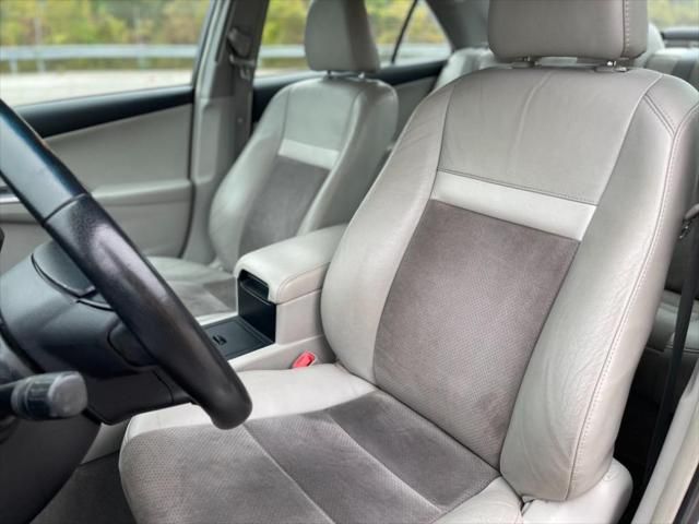 2012 Toyota Camry Hybrid