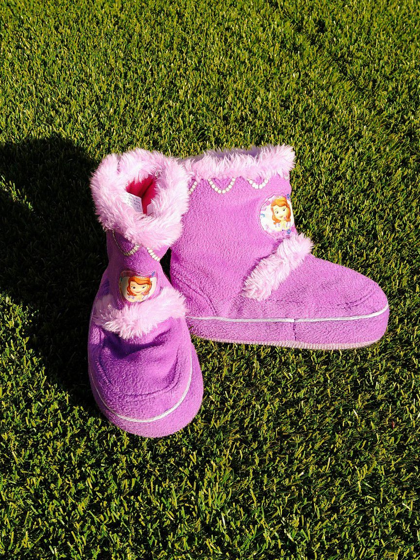 Sofia The First Disney Sz 7/8 Girls Purple Furry Warm Winter Slipper Boots NWT