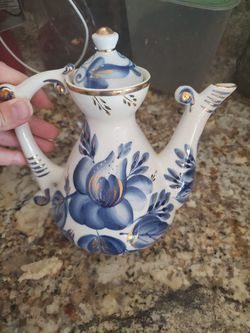 Handmade tea pot Thumbnail