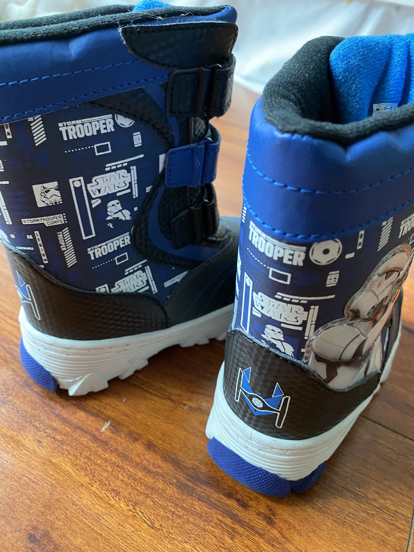 Toddler Boys Size 8 Star Wars Stormtrooper Black Blue Logo Winter Snow Boots