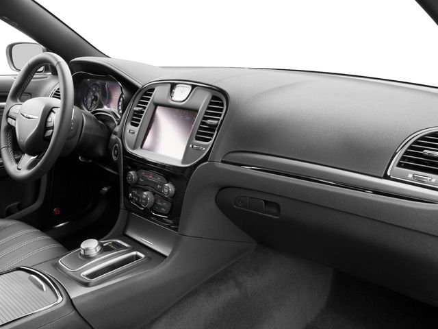 2017 Chrysler 300