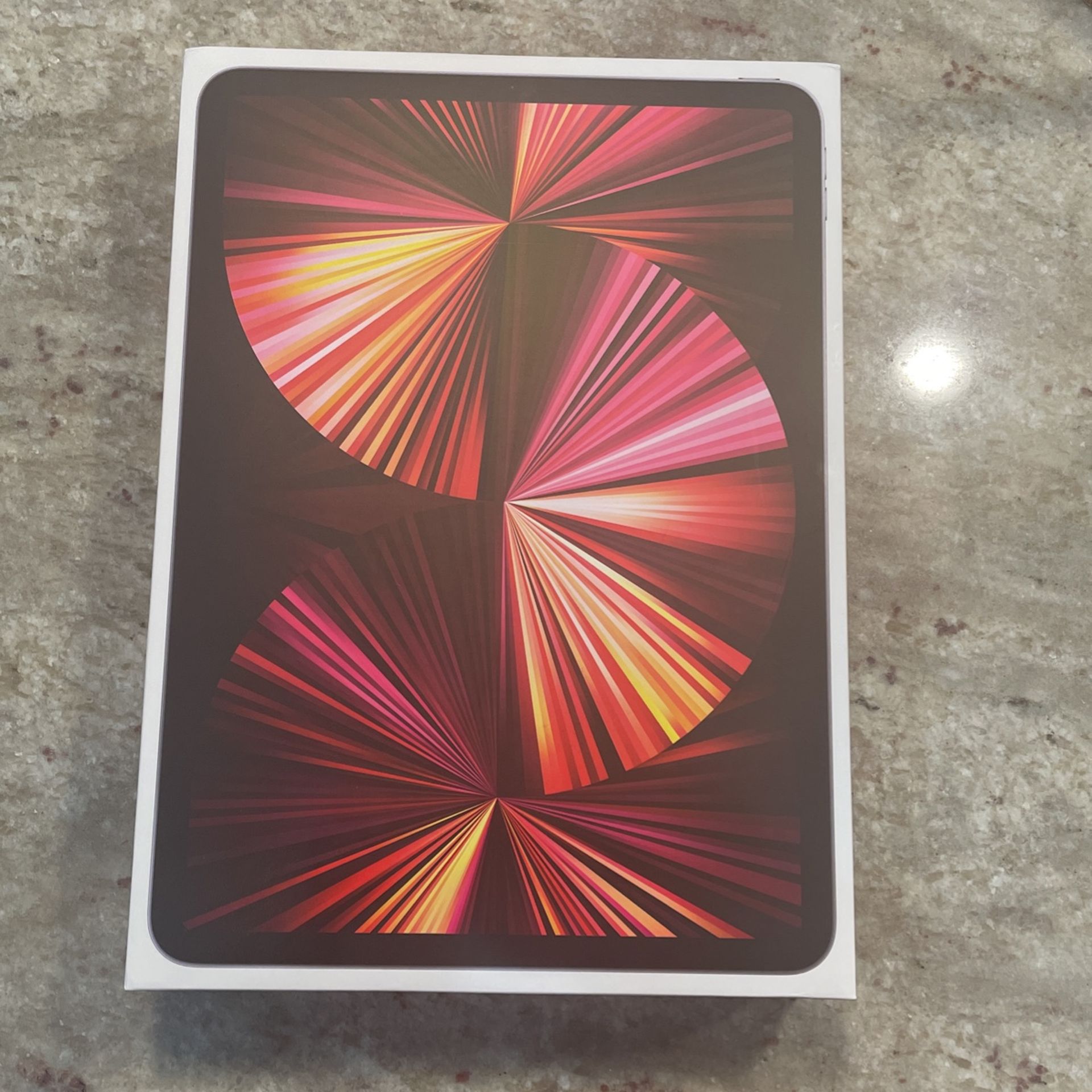 iPad Pro 128 GB 2021 (3rd Generation ) Great Condition