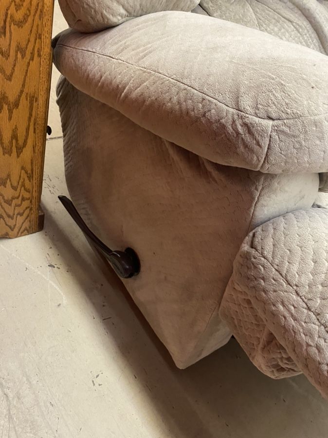 Catnapper Massage Recliner