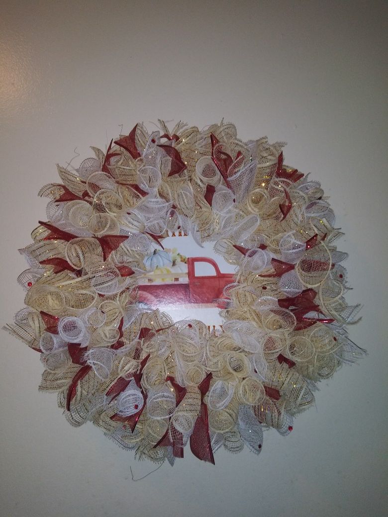 Christmas wreath, any color