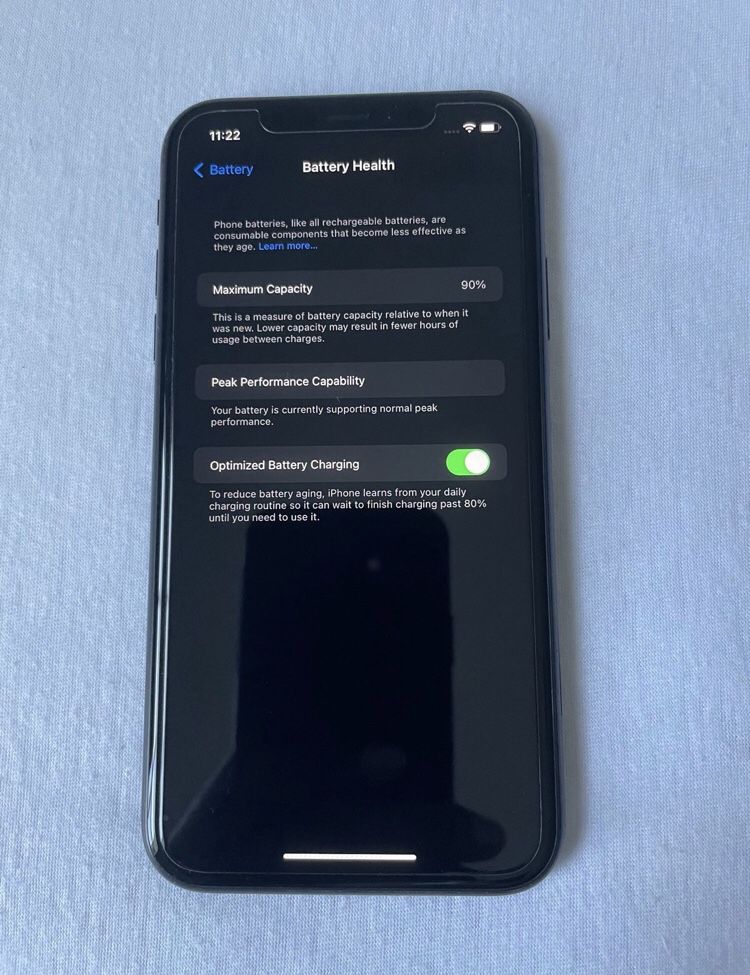 Apple iPhone XR 64 GB in Black. AT&T