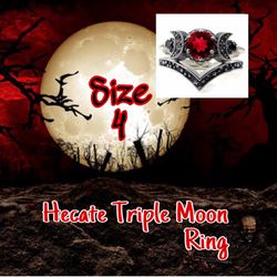 Hecate Triple Moon Ring - Sz 4 Thumbnail