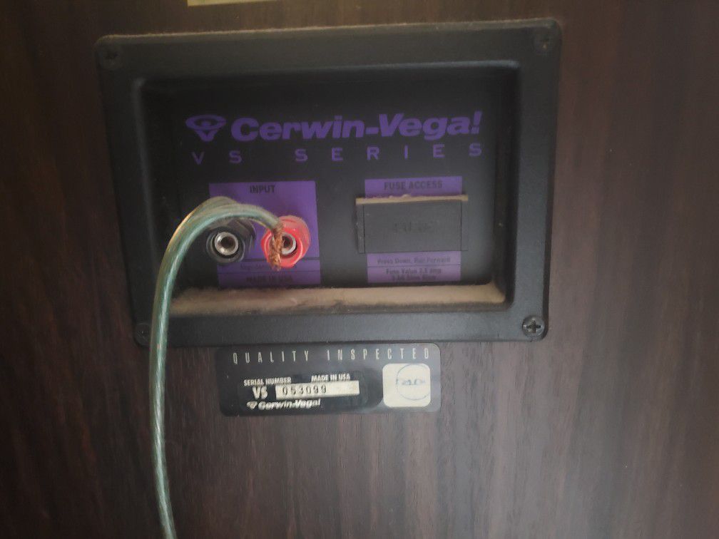 Cerwin-vega VS 120 