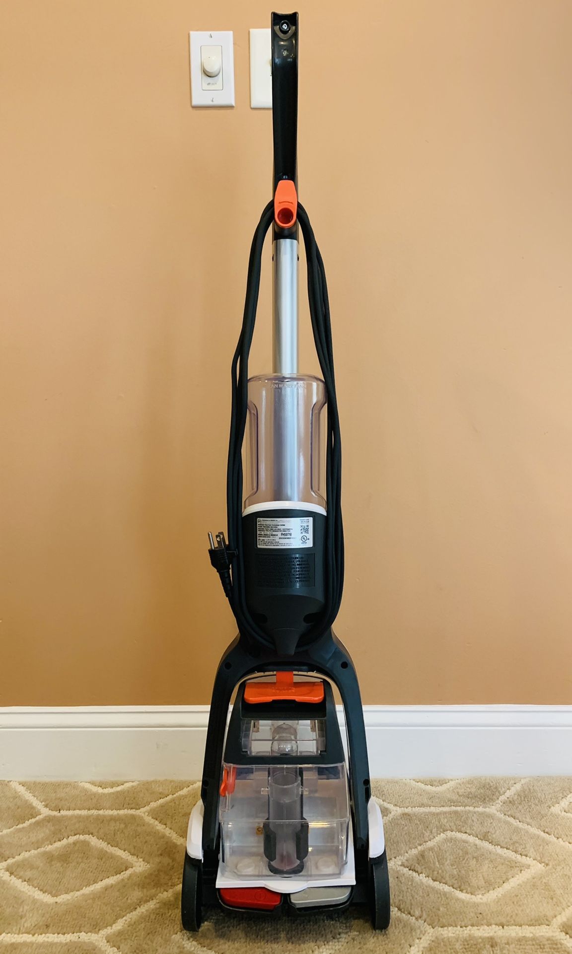 Brand new Hoover Carpet Shampooer