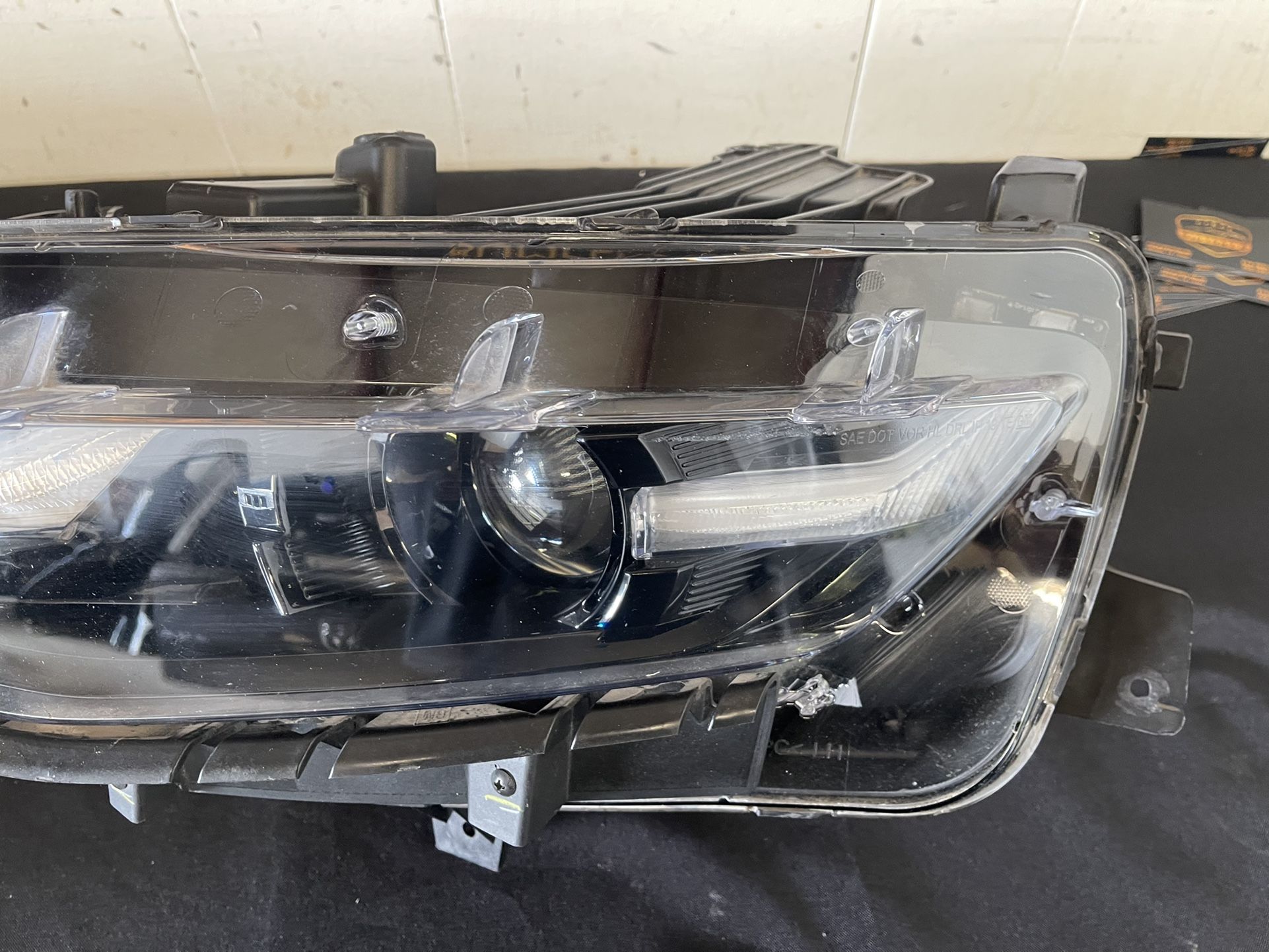 chevy camaro 2019-2021 lh headlight