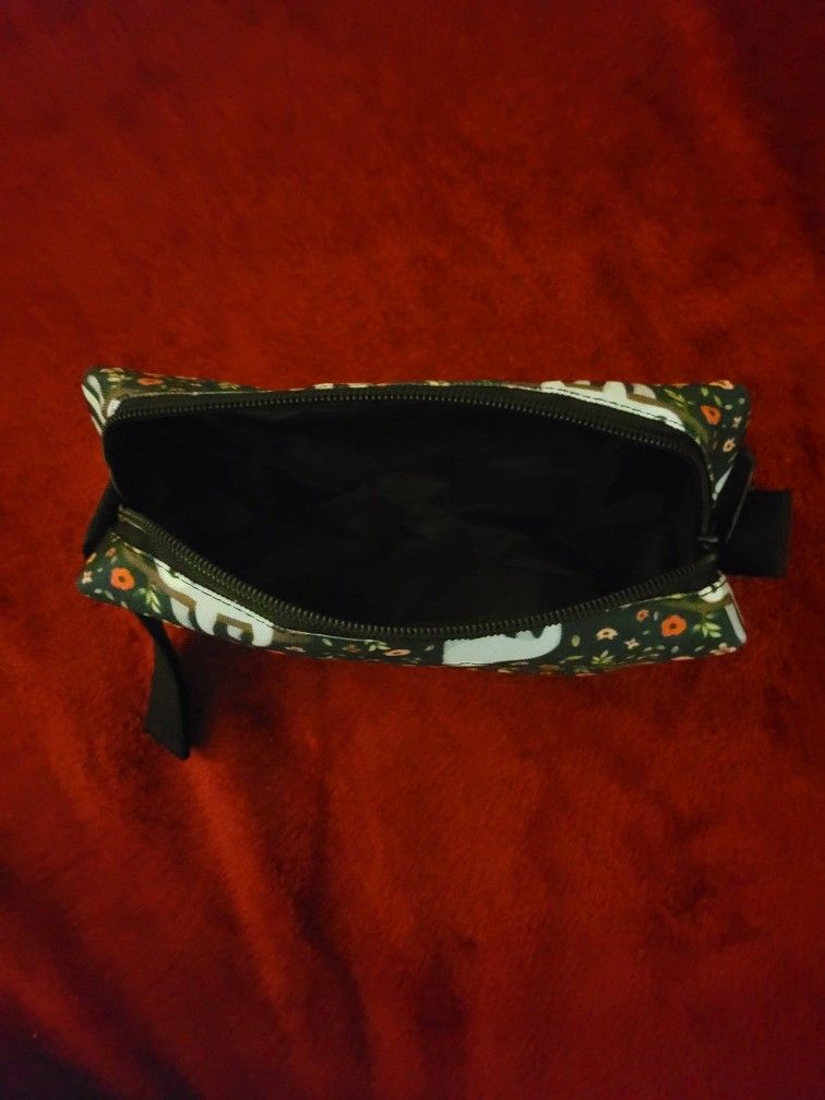 NWT COSMETIC BAG BLACK PRINT