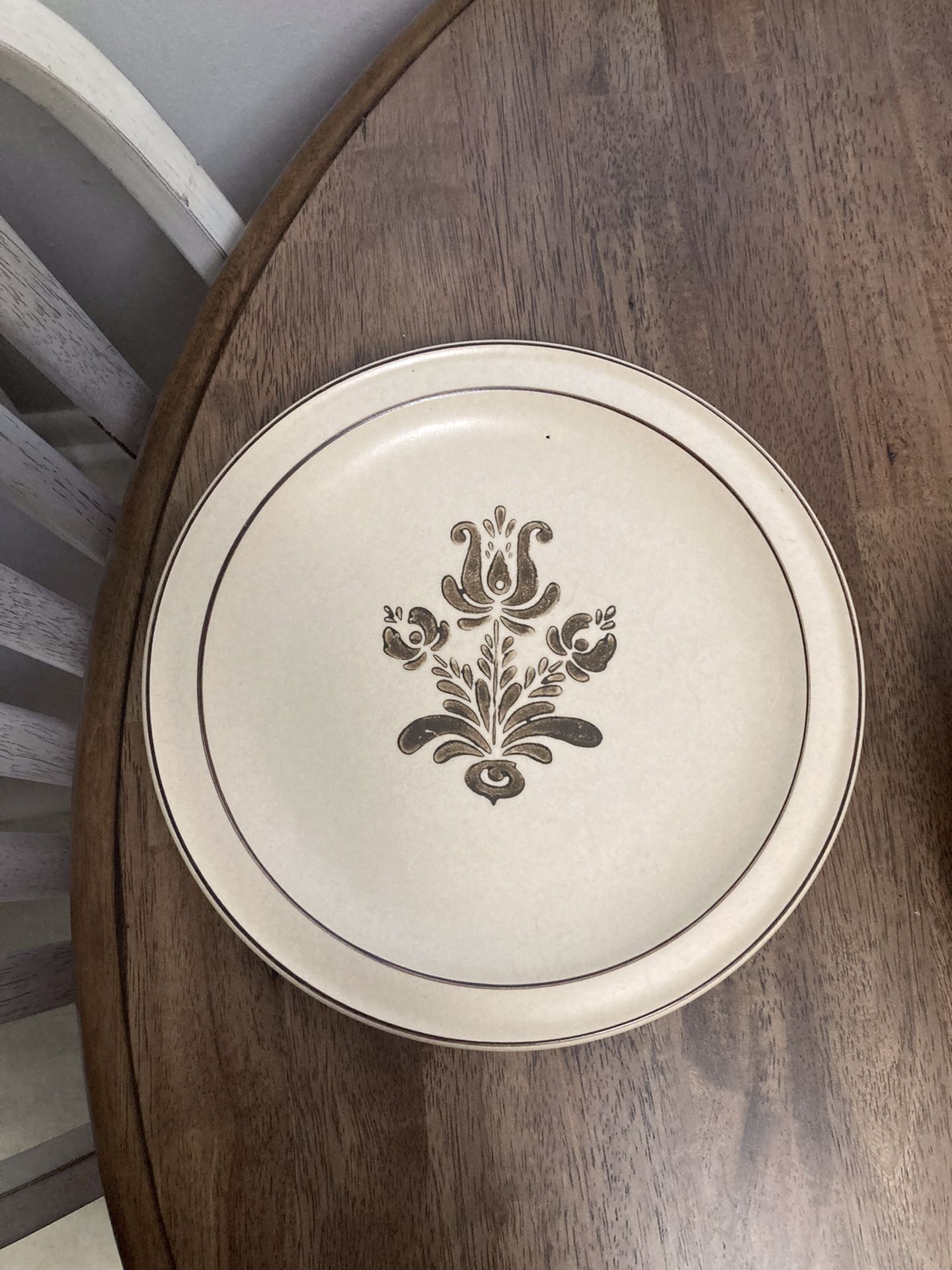 Pfaltzgraff Collectible Village Dinnerware