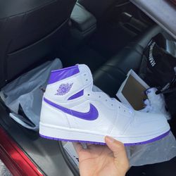 Air Jordan 1 High OG Court Purple  Thumbnail