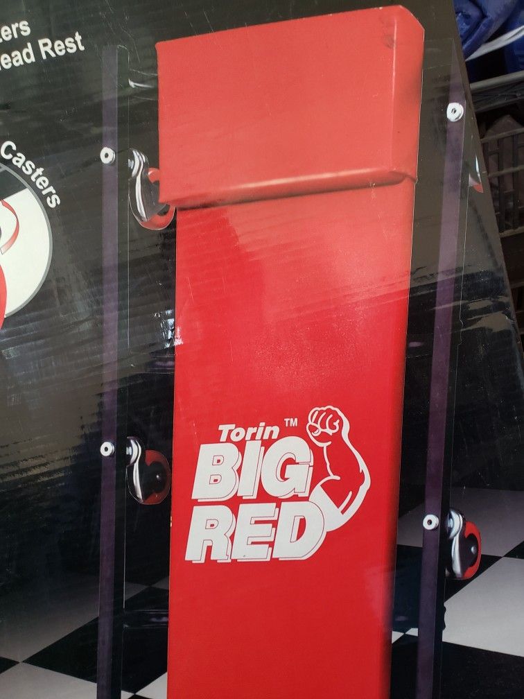 Brand New Big Red TR 6500 Torin Rolling Creeper