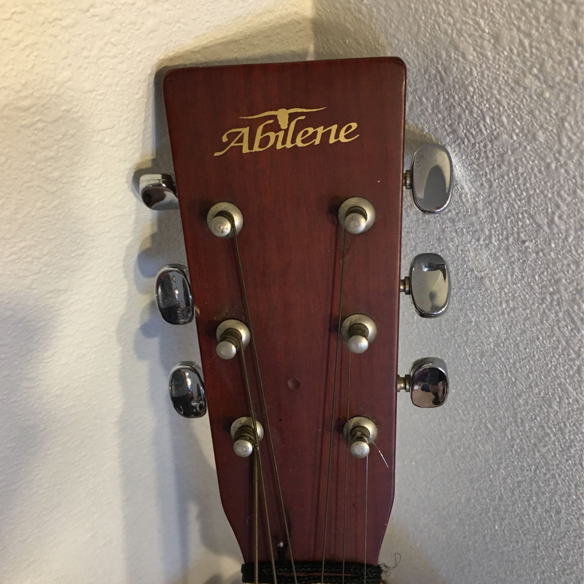 Abilene AF-006 3/4 Size 6 String Acoustic Guitar w/Gig Bag