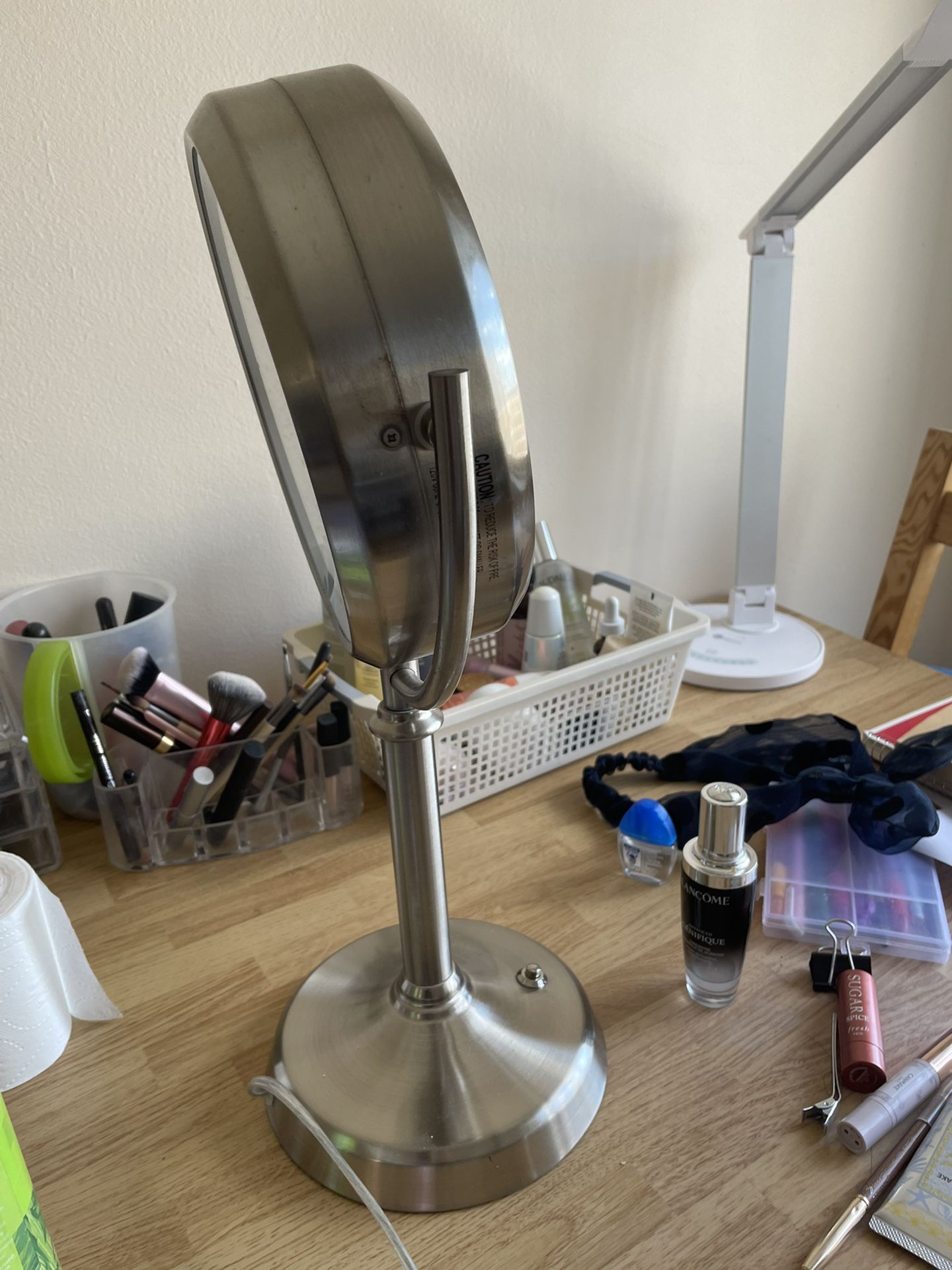 Professional 8.5” Lighted Makeup Mirror