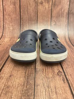 Crocs Bayaband Kids' Clog Youth Size C 10 - 11 Navy with White/Green Band - Used Thumbnail