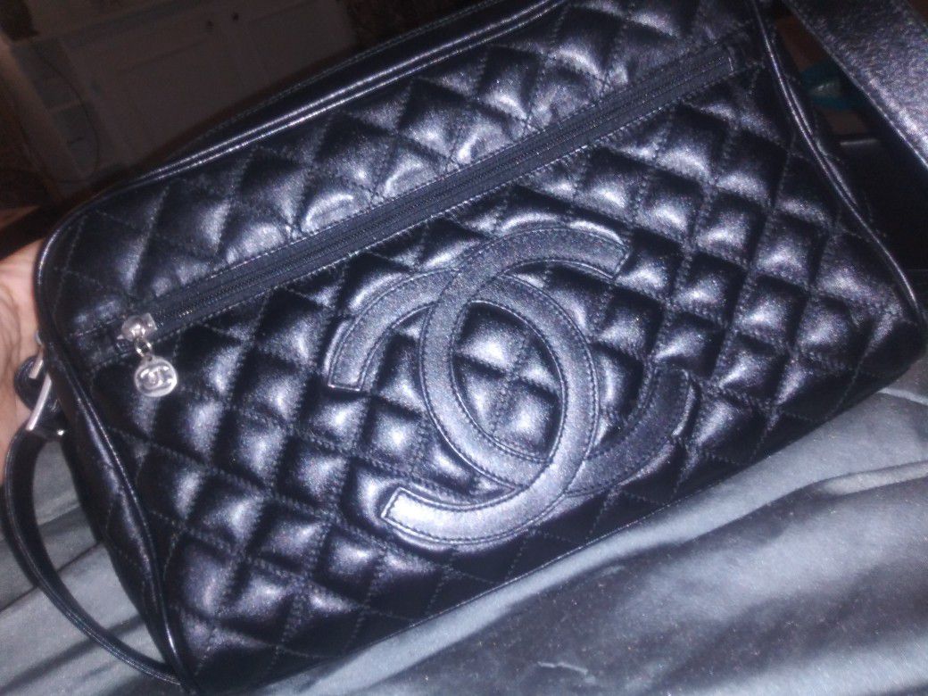 Chanel messenger bag