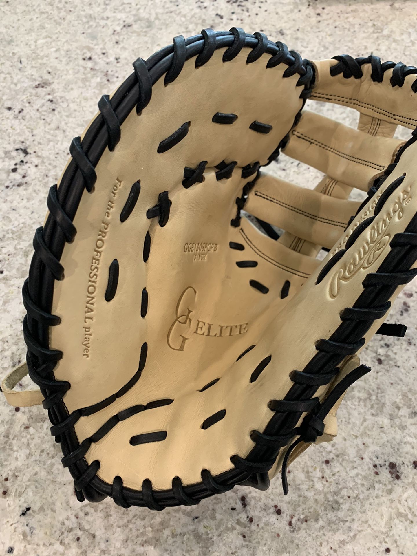 Rawlings 13” GG Elite Series Baseball Mitt - Camel/Black, Left Hand Throw, Right Hand Catch